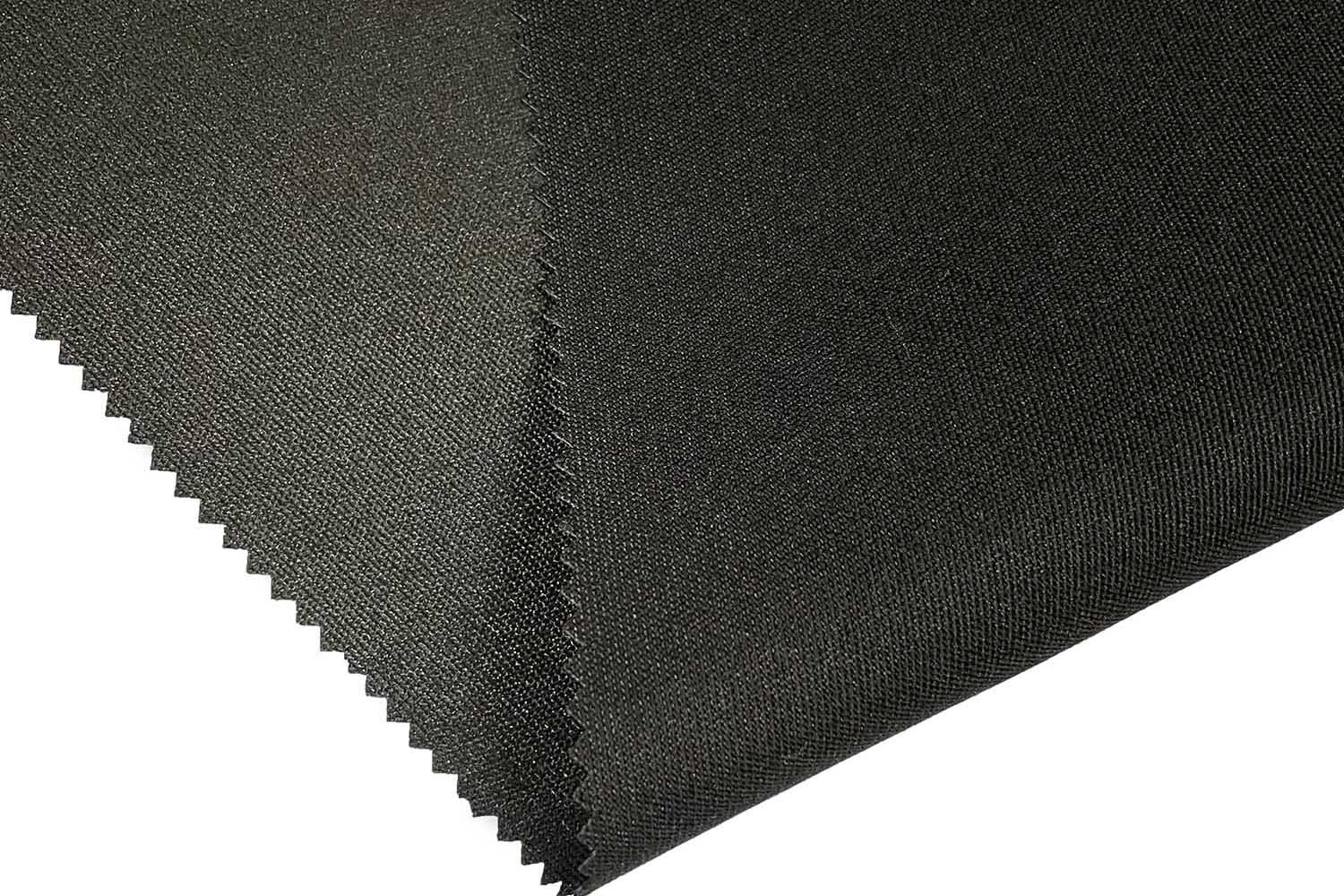 600D * 900D / 83t cum Pu iactaret