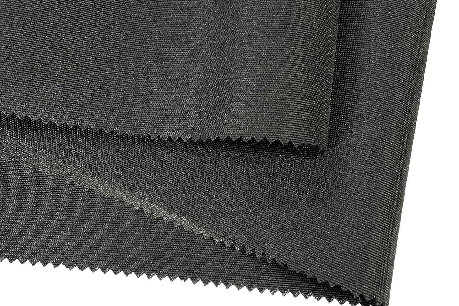 600D * 900D / 83t cum Pu iactaret